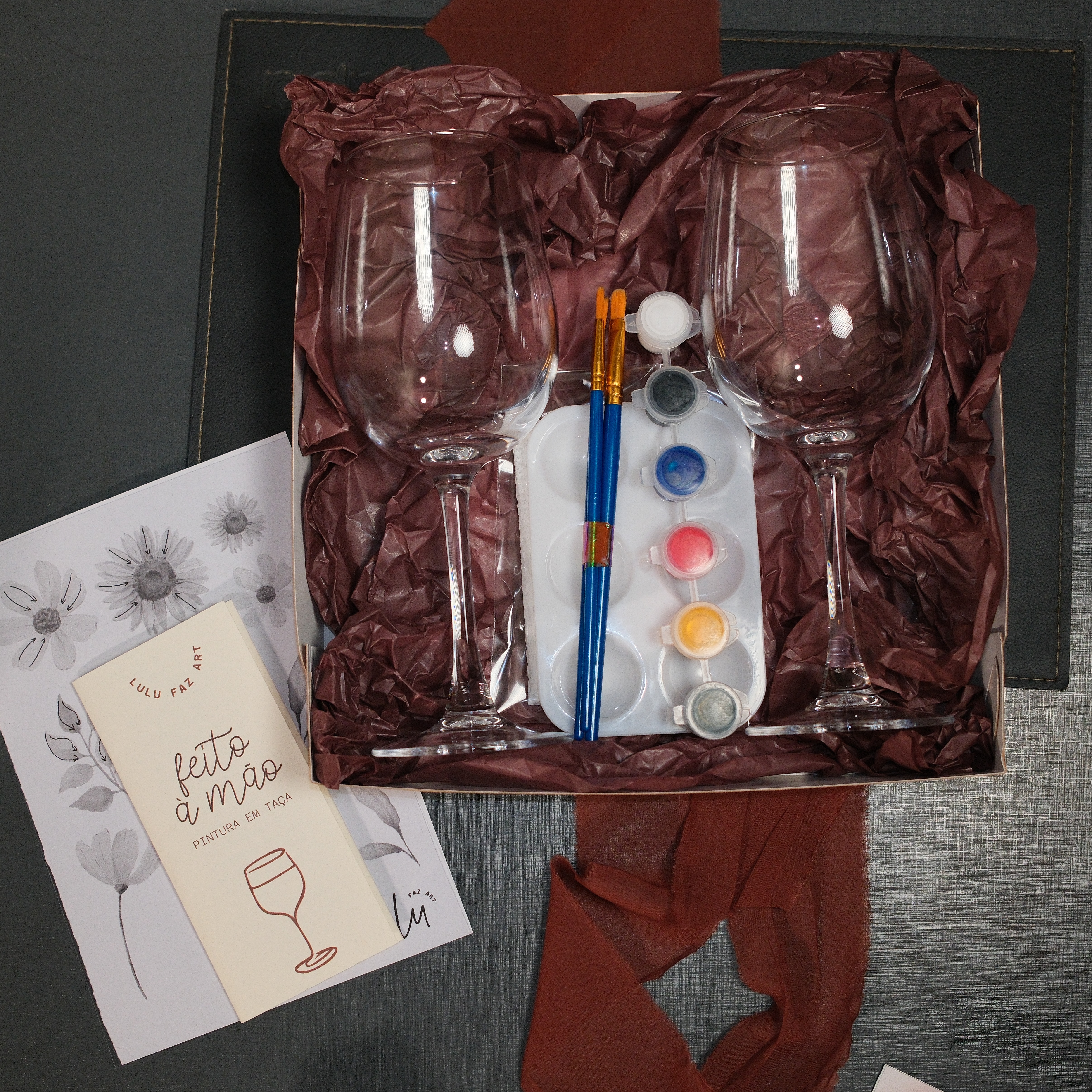Kit de Taças para Pintar à 2 + Vinho