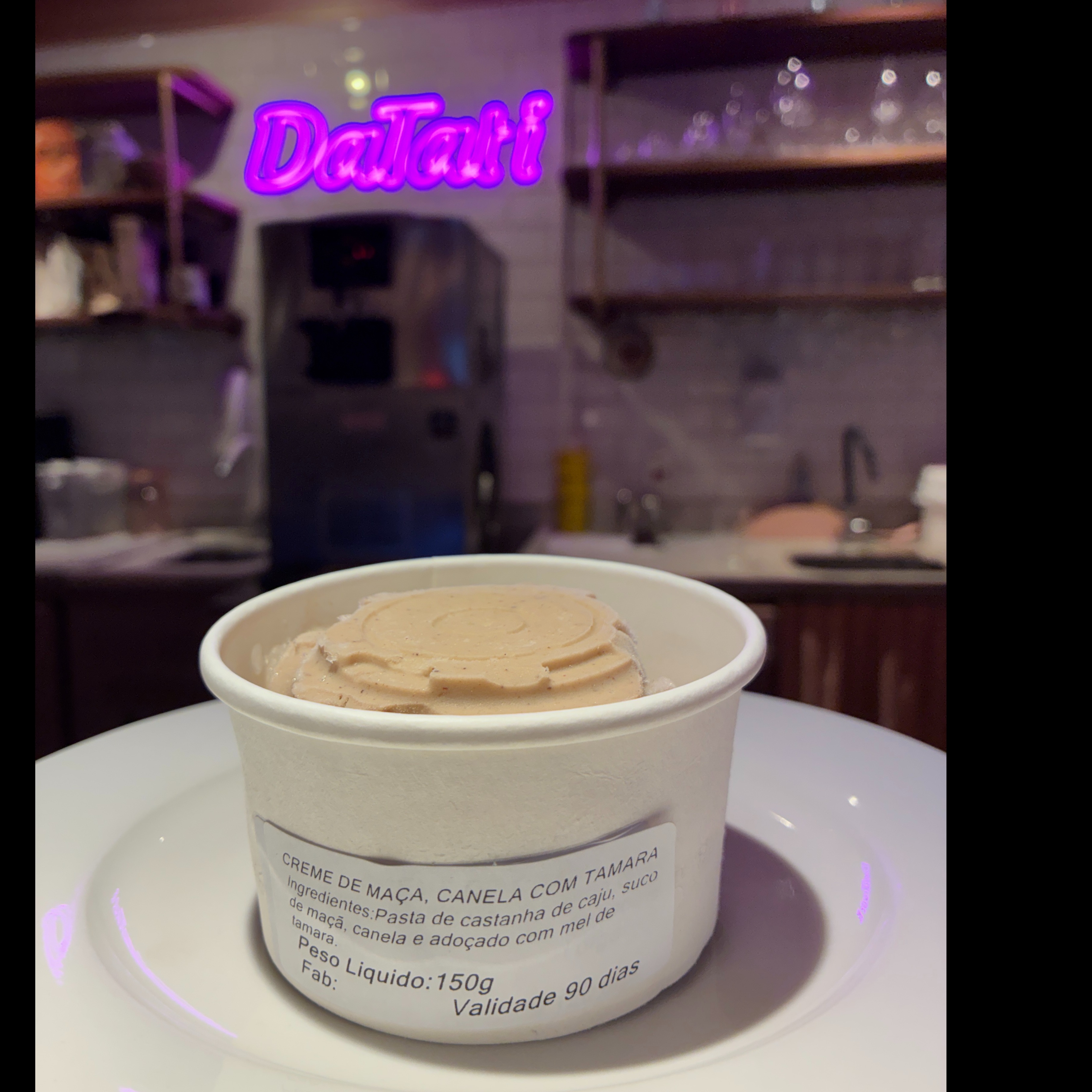 Sorvete de maçã com canela e tâmara