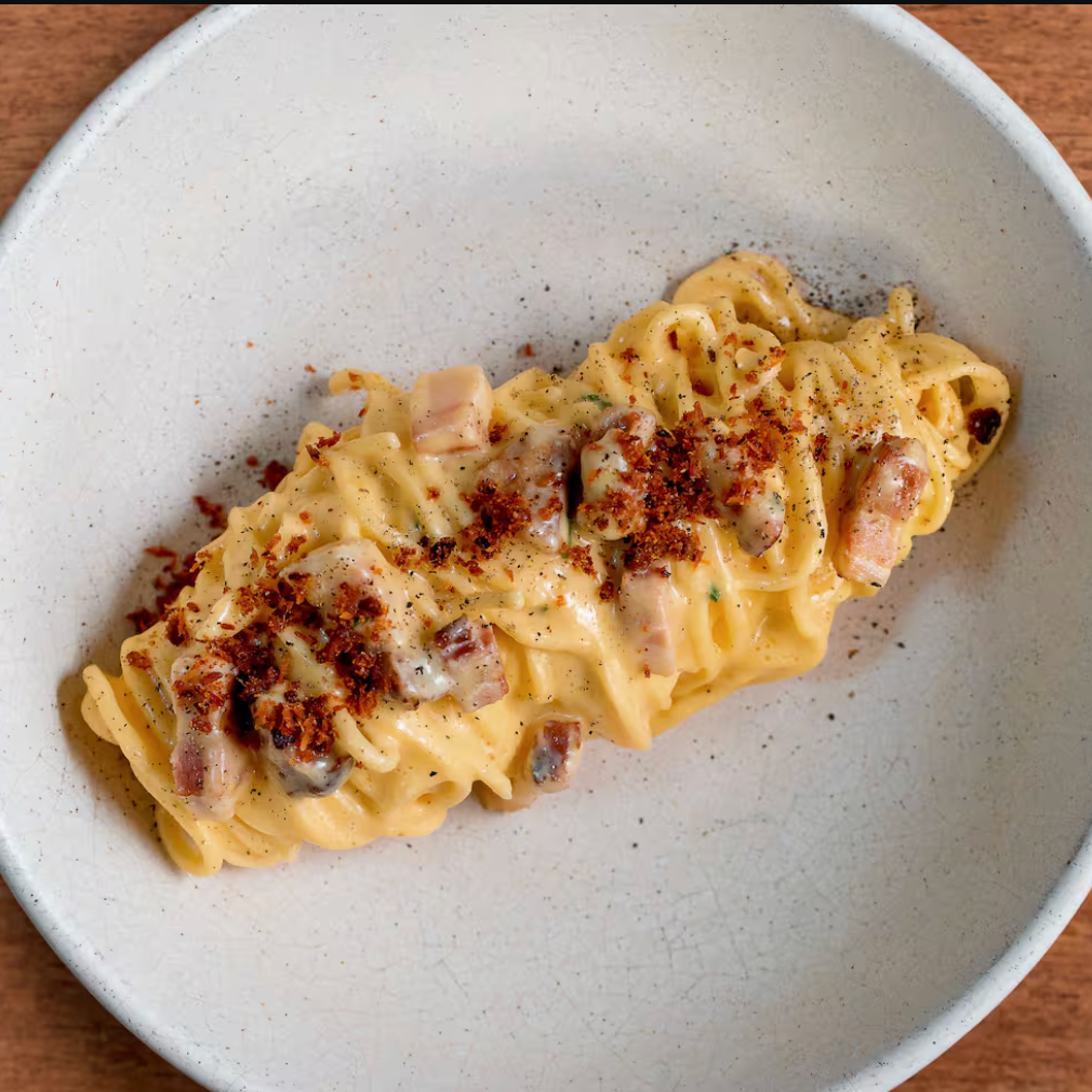 Espaguete a Carbonara Caipira