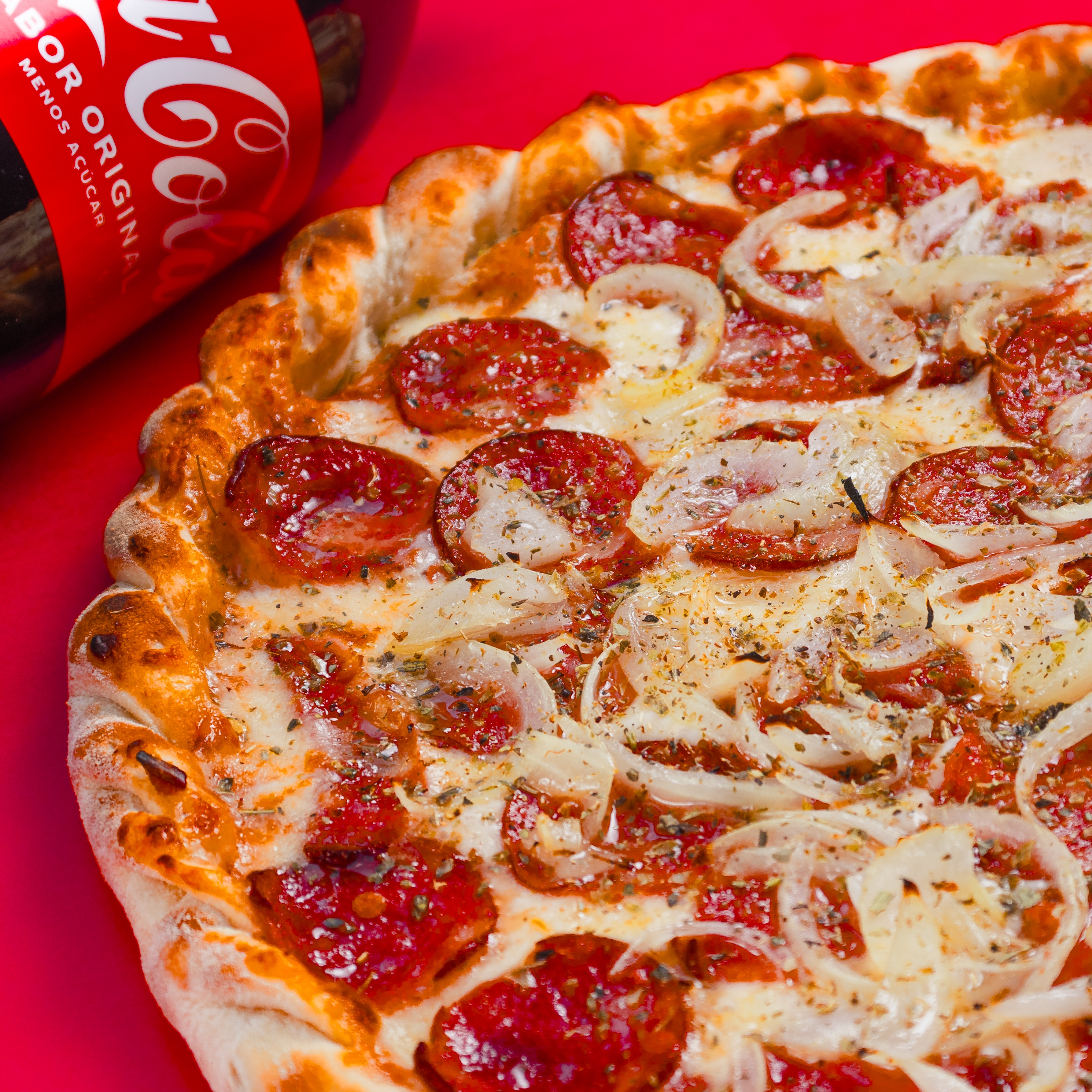 Oferta Pizza Grande (até 2 sabores) + Refri 1L