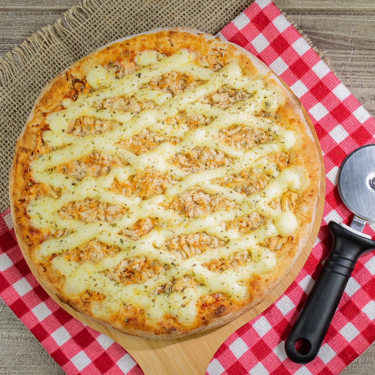 Pizza Frango c/ Catupiry + Calabresa 40cm