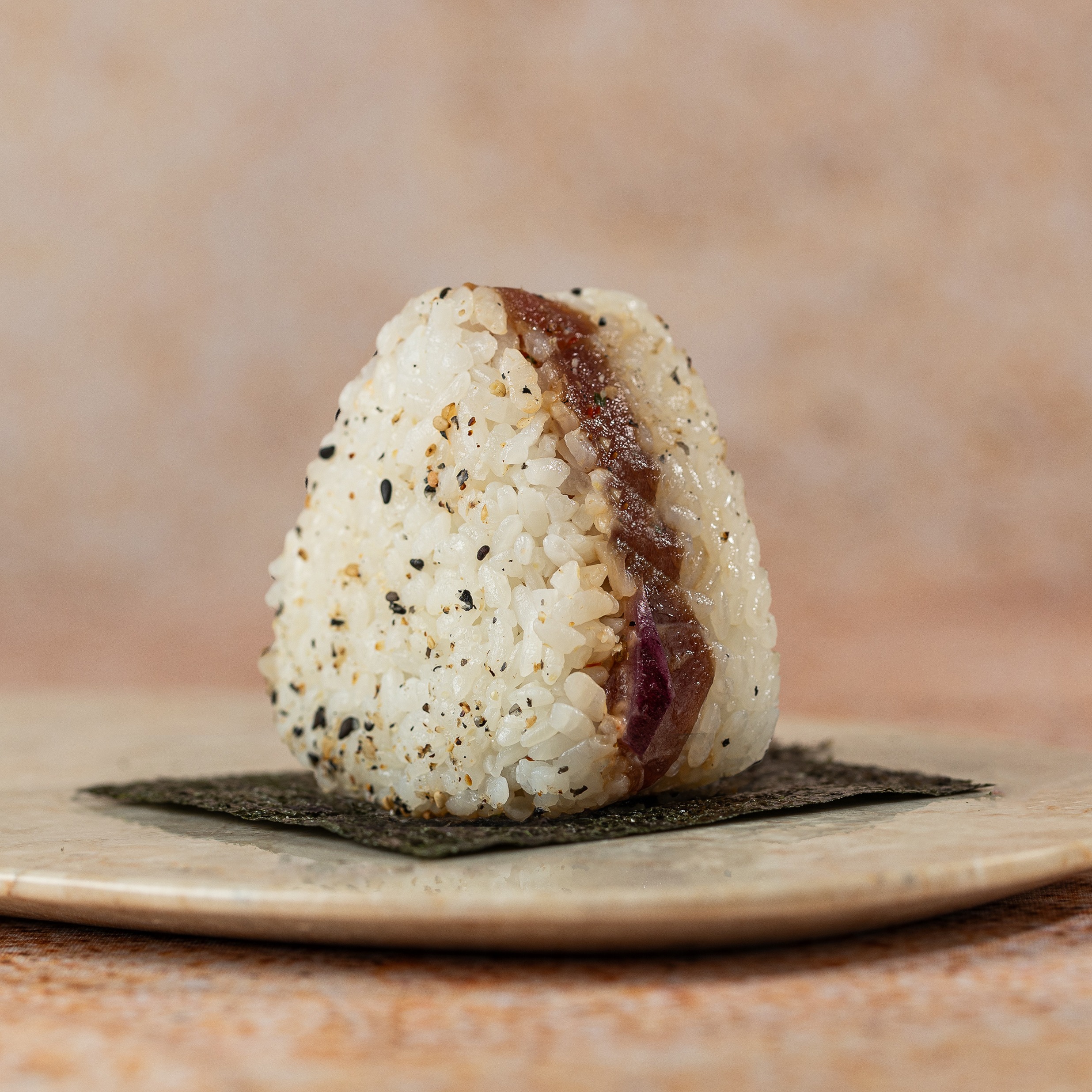 Oniguiri de Atum