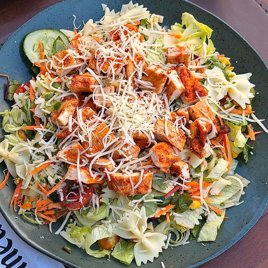 Salada da Laura (Filé de Frango)