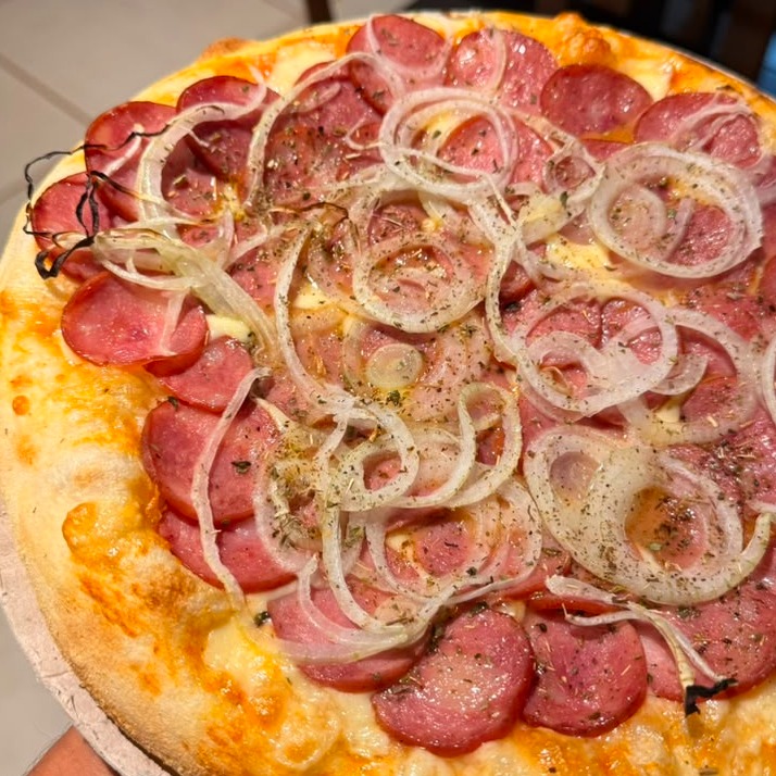 Pizza  Calabresa