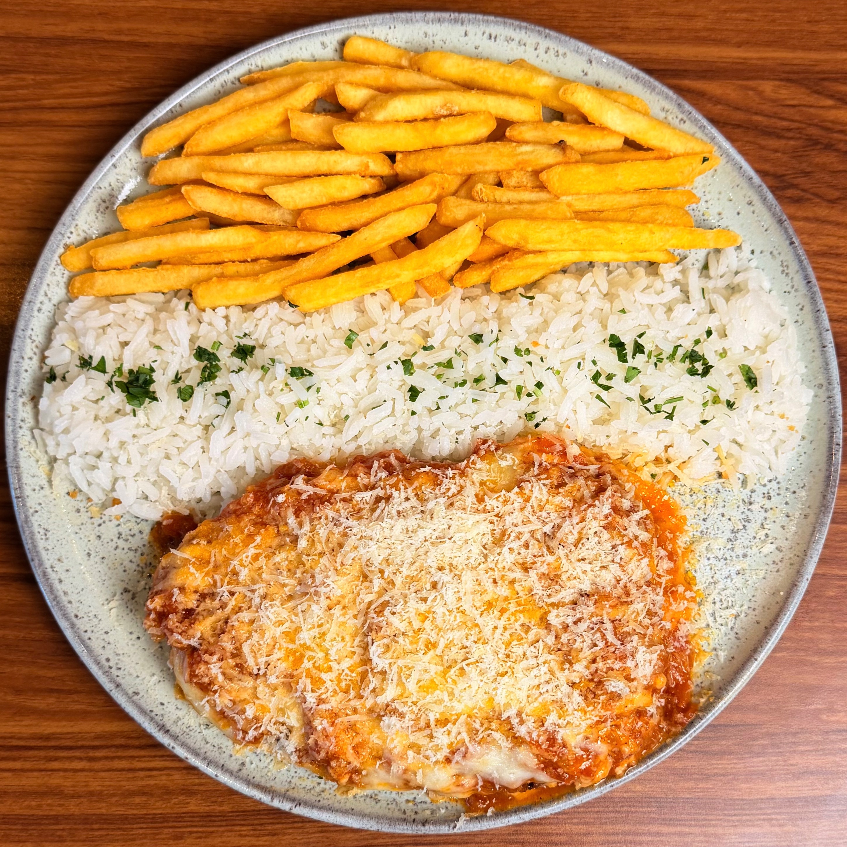 PARMEGIANA DE FRANGO