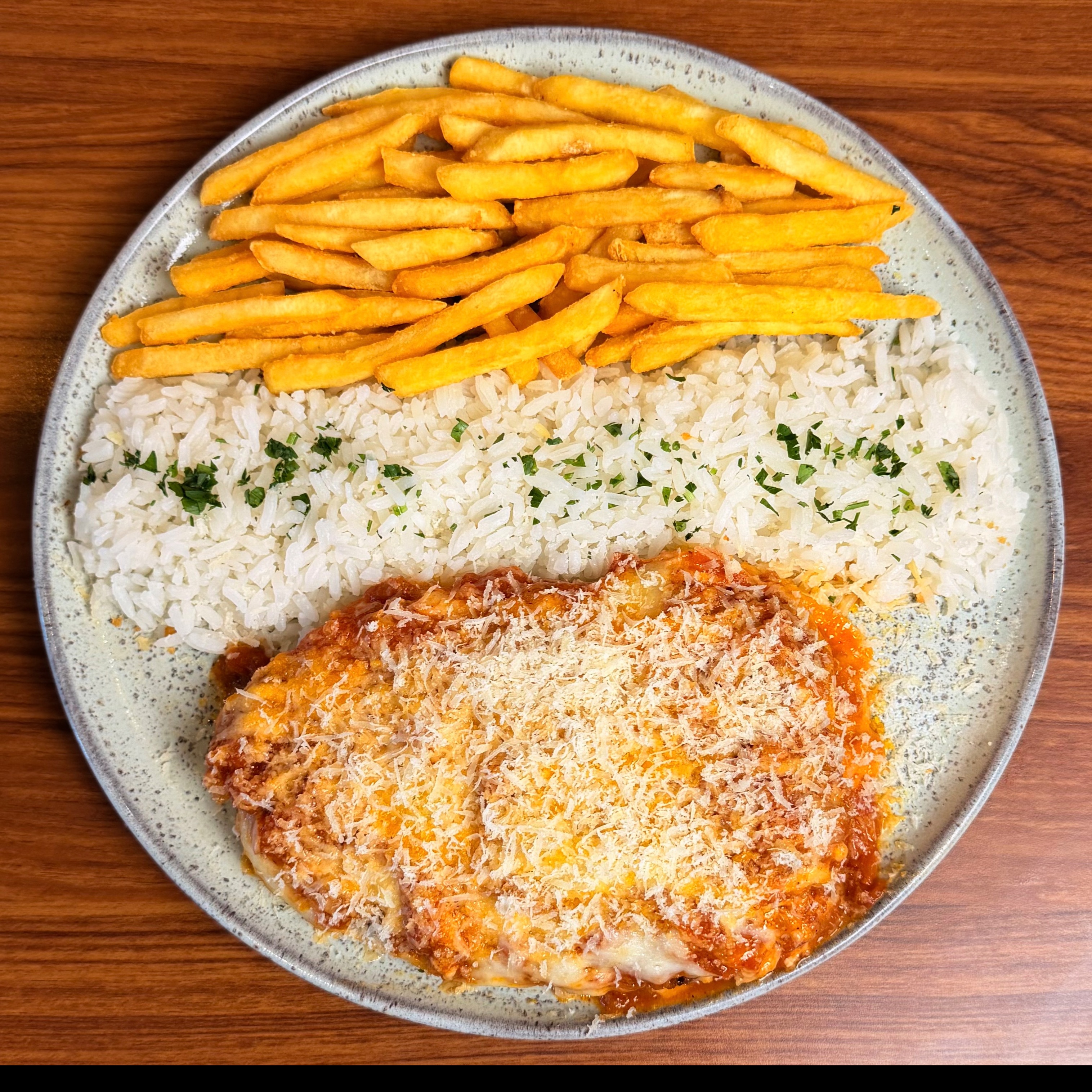 PARMEGIANA DE FRANGO