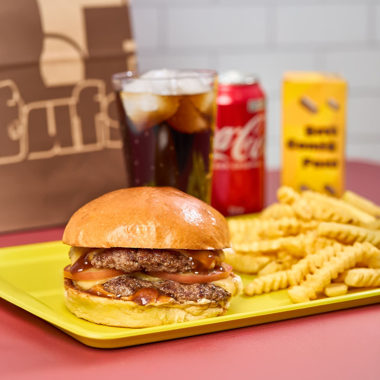 Combo Double B 2.0 (Lanche + batata + Refri Lata)