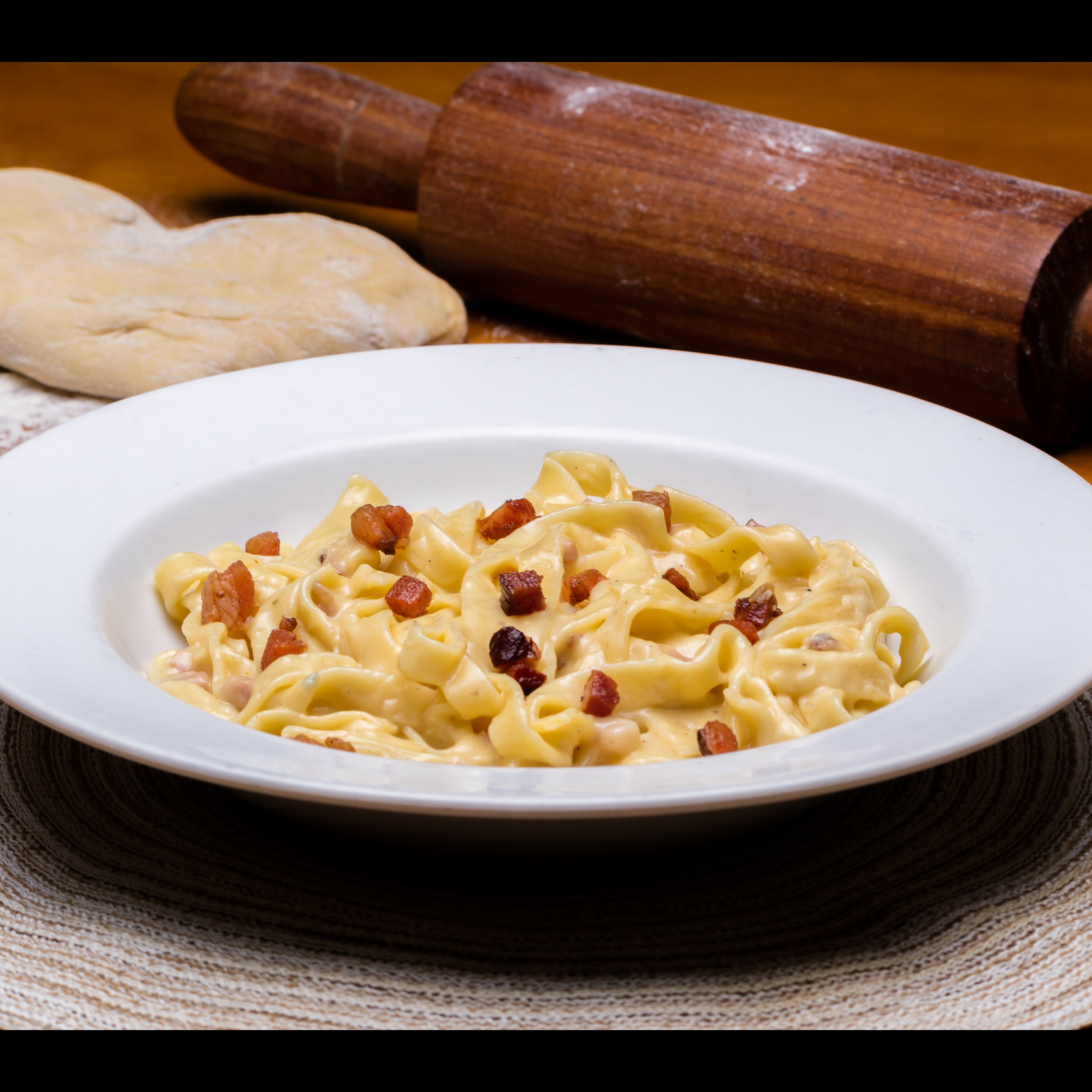 Talharim à carbonara 
