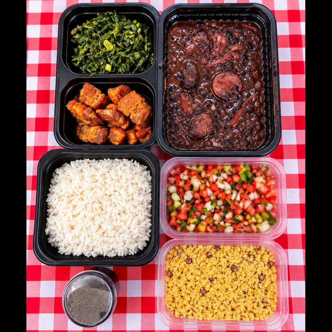 AJEITADINHO   - FEIJOADA - SERVE 2 PESSOAS