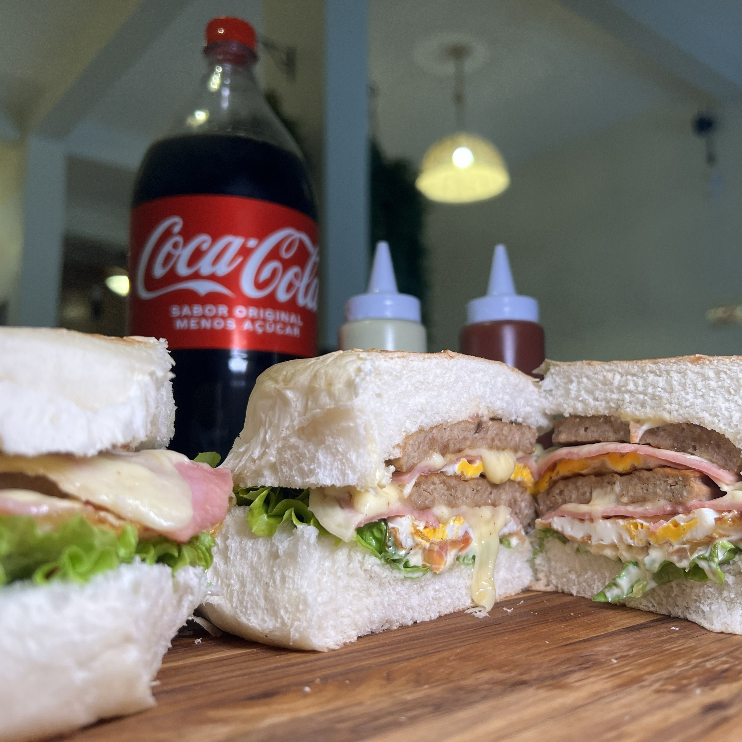 ** 2 Burguer Duplo + Coca 2L **