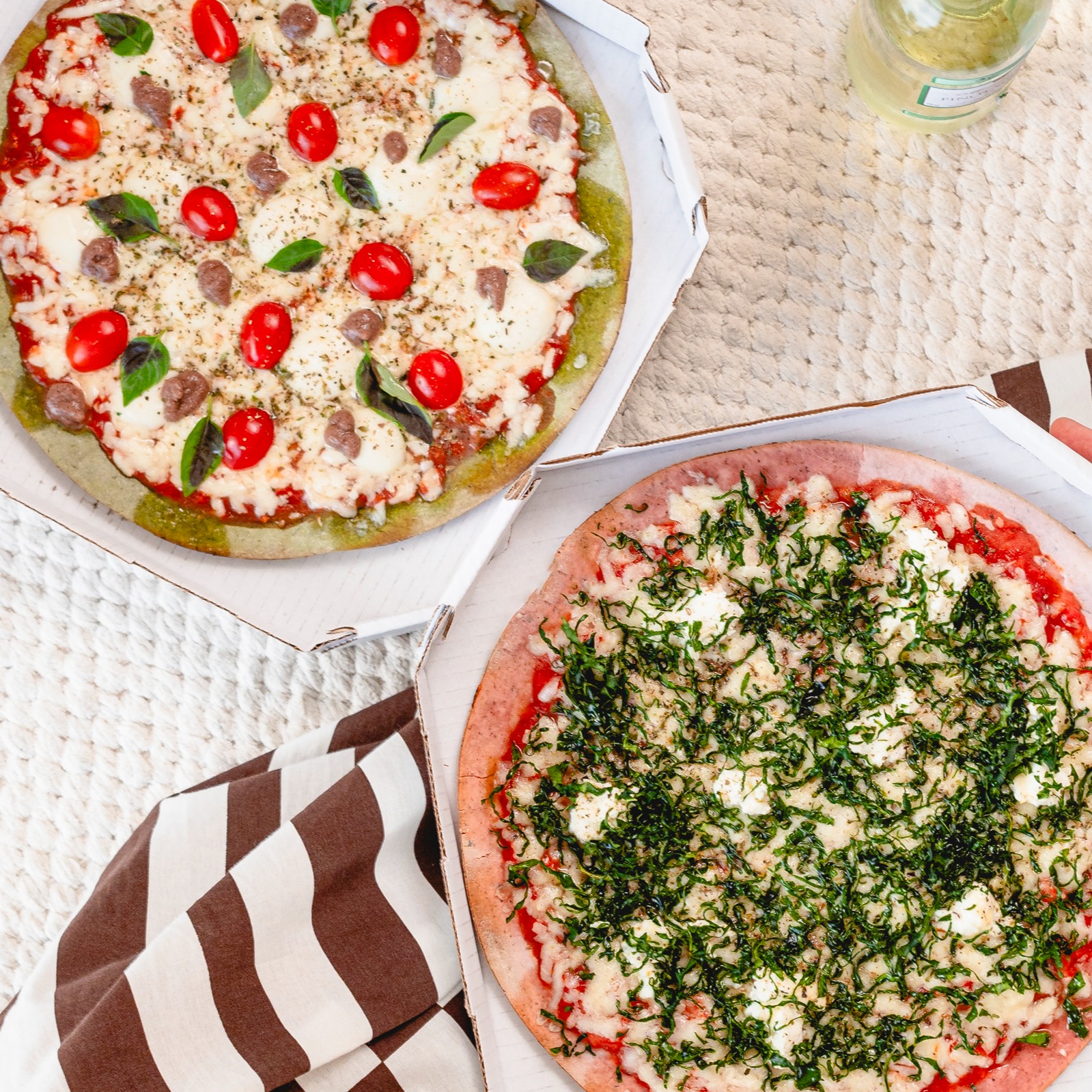 1 Pizza G + 1 Pizza P + 2 Bebidas