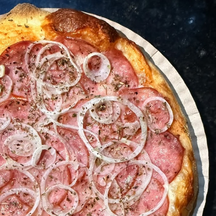 Pizza  Calabresa
