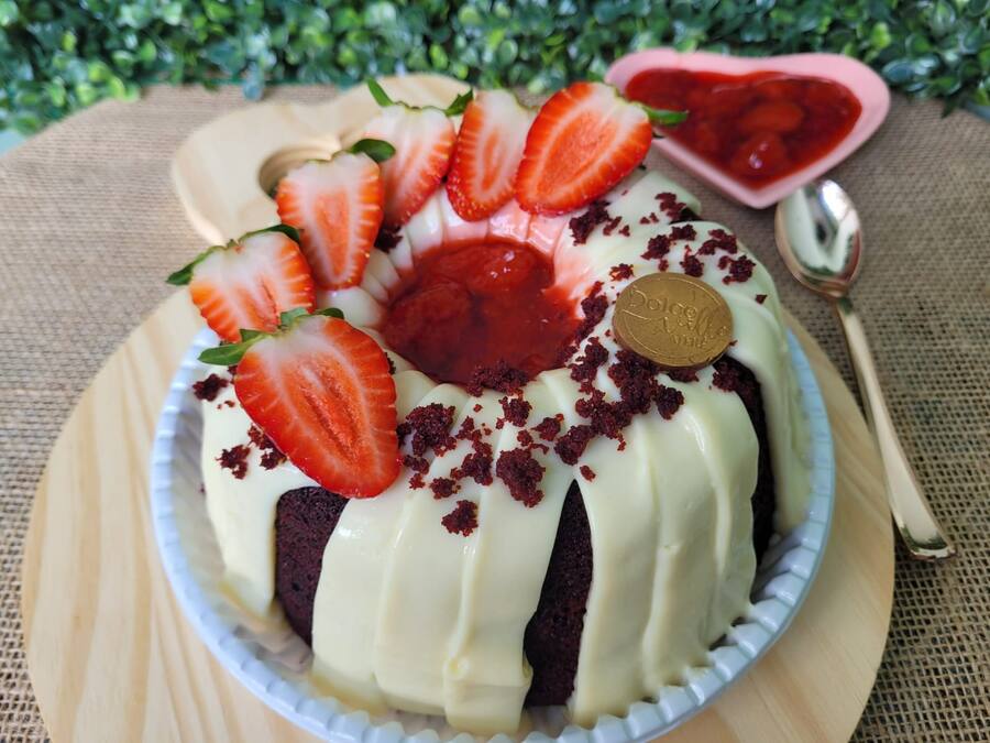 Bolo vulcão Red Velvet