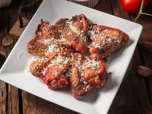 Campeã de vendas e de sabor 5 asinhas de frango com provolone