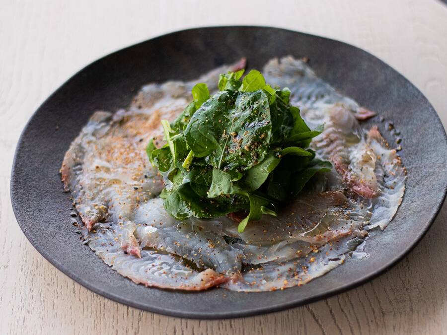 Carpaccio de Peixe Branco c/ Rúcula