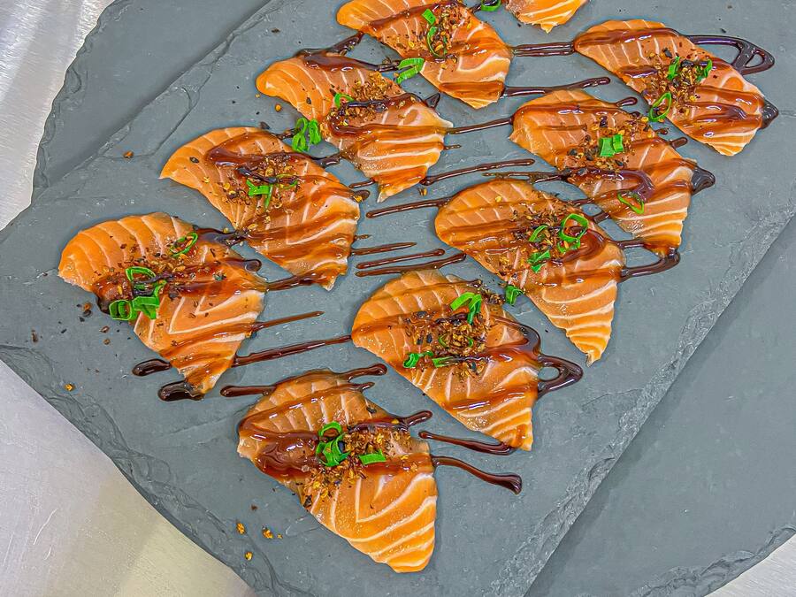 Carpaccio de Salmão - 8 Lâminas