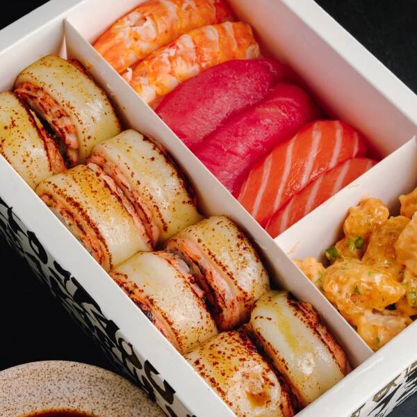 Combinado K Ebi Spicy (15 unidades)