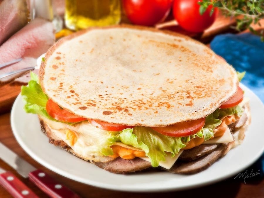 COMBO - 2 Beirute Especial + 1 Coca 2 lts