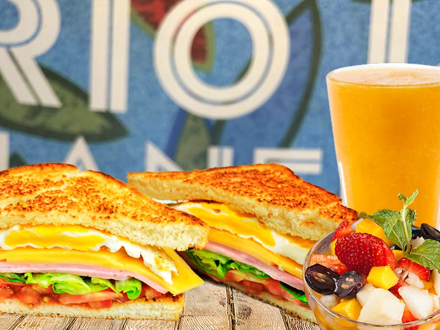 Combo 4 - Americano ou Eggmisto + Bebida + Salada de Frutas 300ml