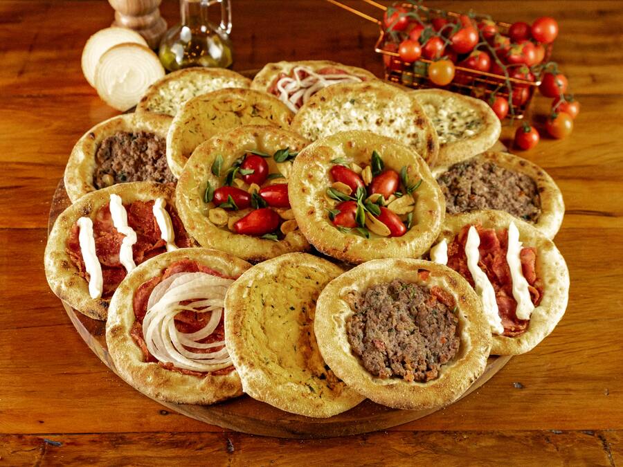 Combo com 25 esfihas salgadas  (15% off)