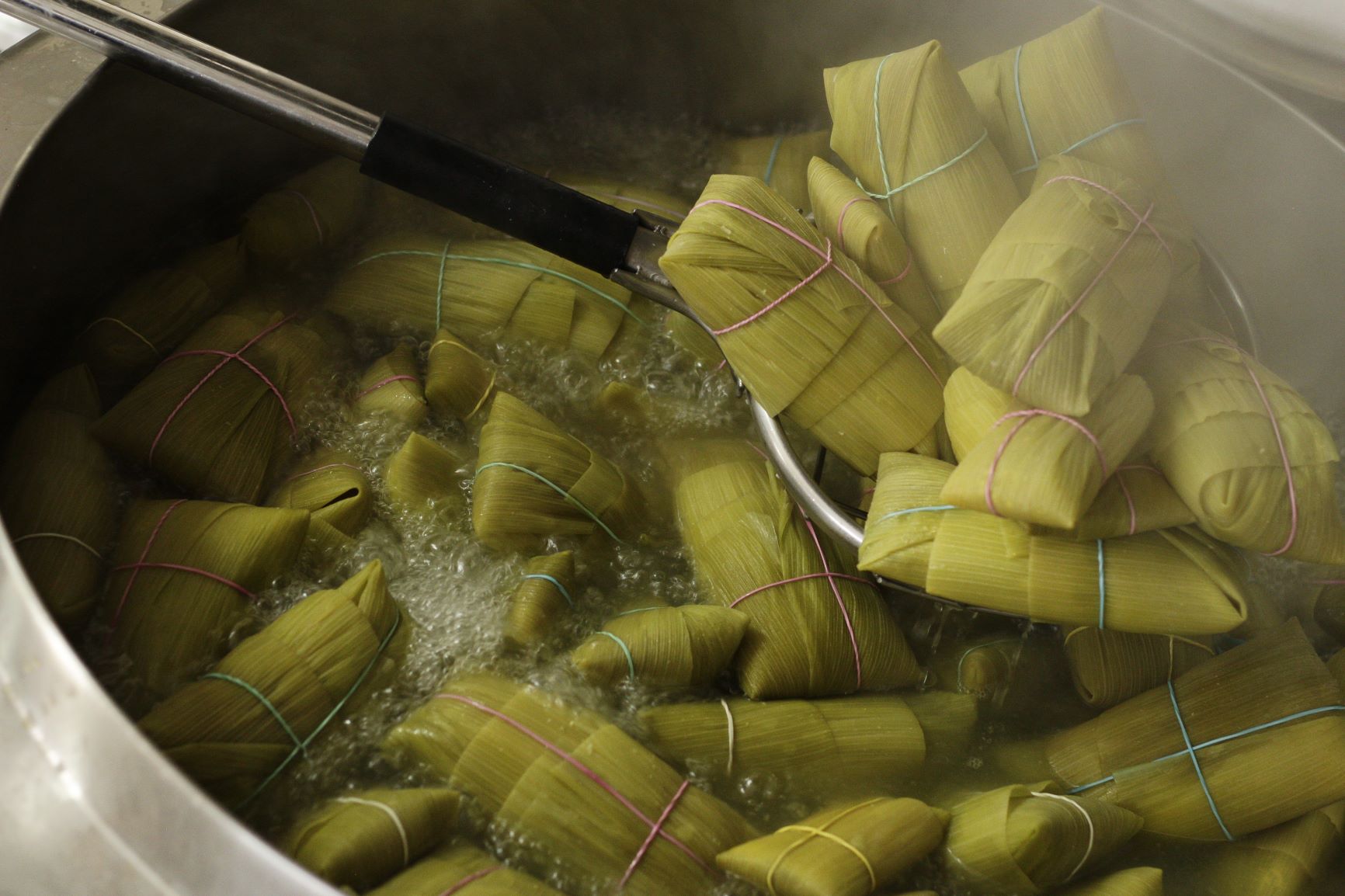 Compre 12 pamonhas e ganhe um refrigerante 2l