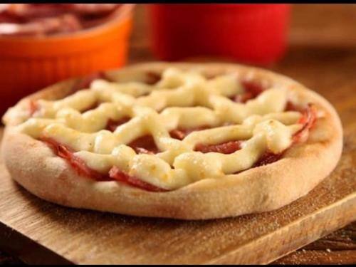 Esfiha de Calabresa c/ Catupiry