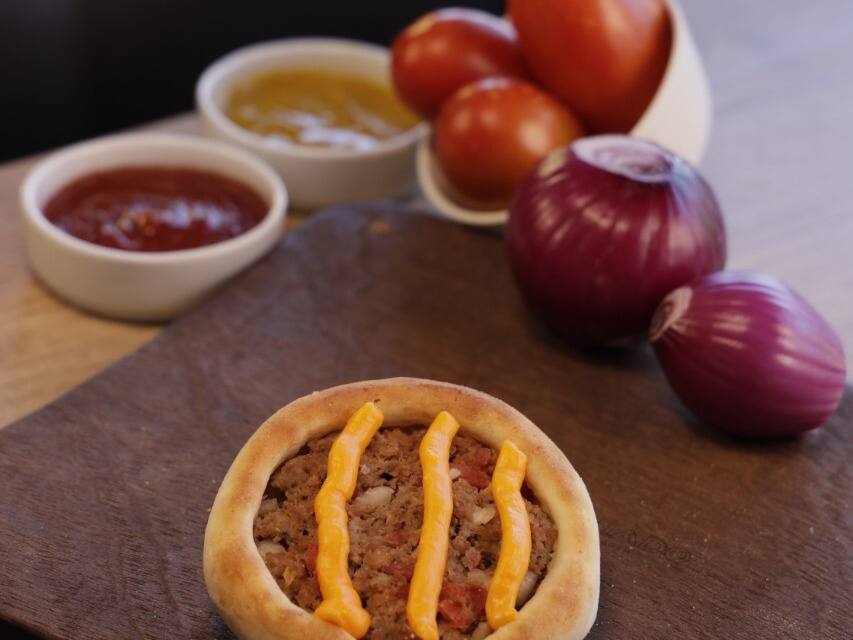 Esfiha de Carne c/ Cheddar