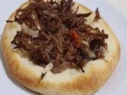Esfiha de Carne Seca 