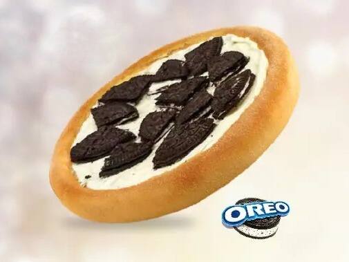 Esfiha de Chocolate Branco c/ Oreo