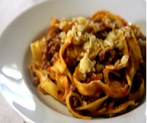 Fettuccine bolognese executivo