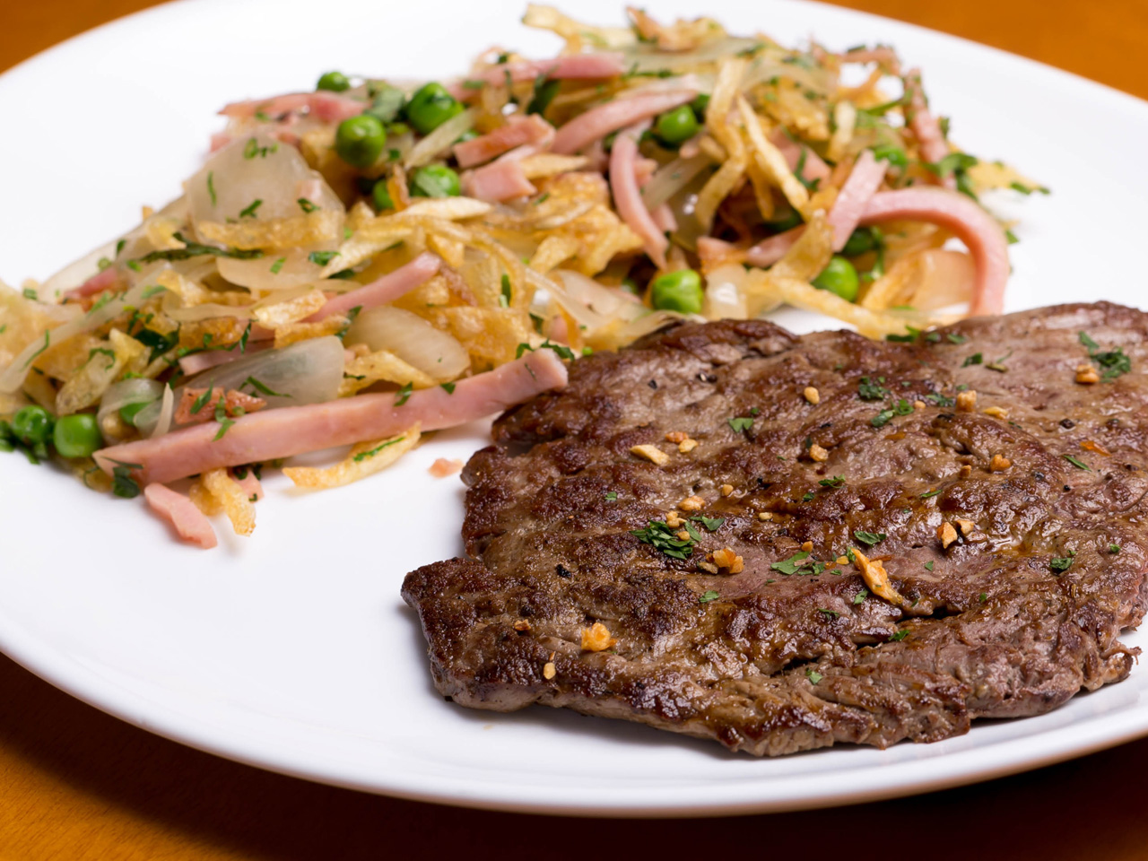 Filé à Francesa / Mousse de Chocolate / Refrigerante 350 ml