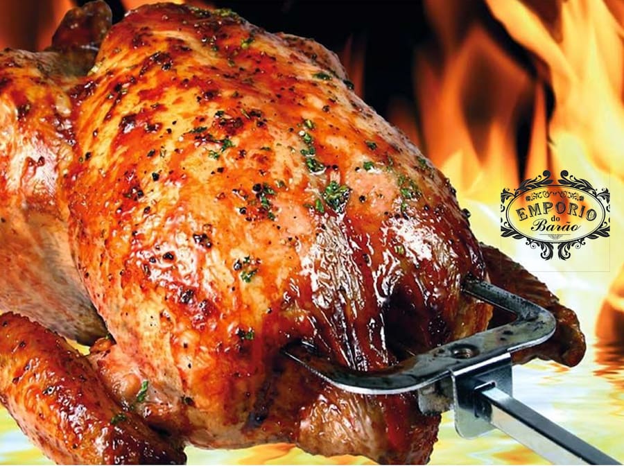 Frango com Guarnição (Serve 3 pessoas)