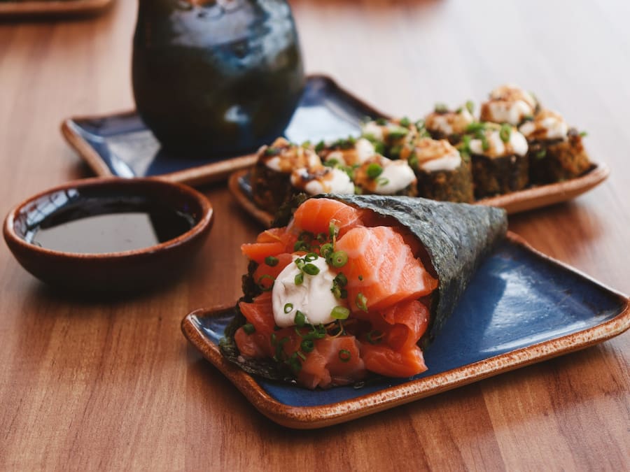 Gringo Fast 1 temaki + 10 peças de Hot Filadélfia