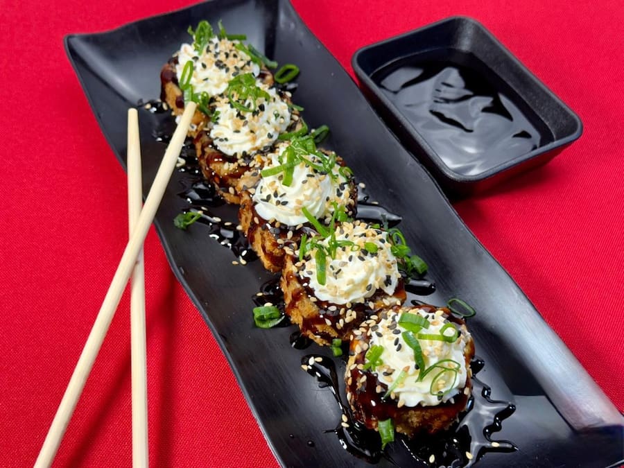 Hot Roll Salmão - Meia Porção (5 peças)