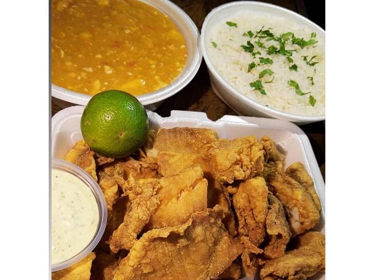 Isca de Tilápia com Arroz e Pirão