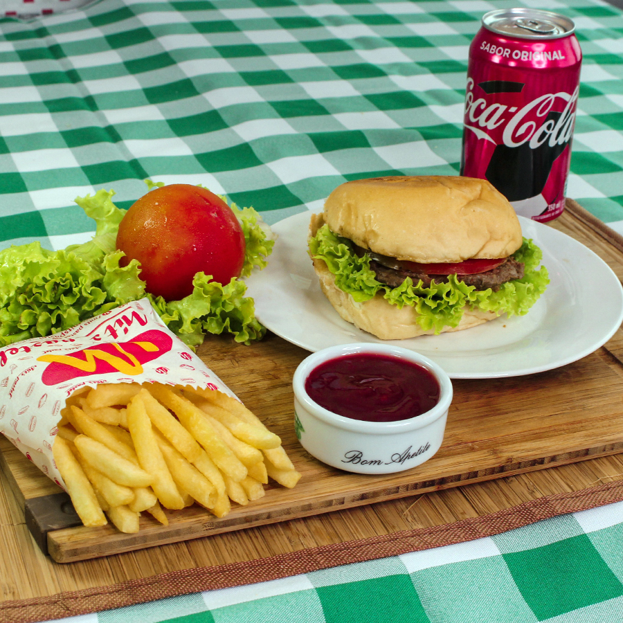 HAMBÚRGUER + REFRIGERANTE LATA + BATATA FRITA P
