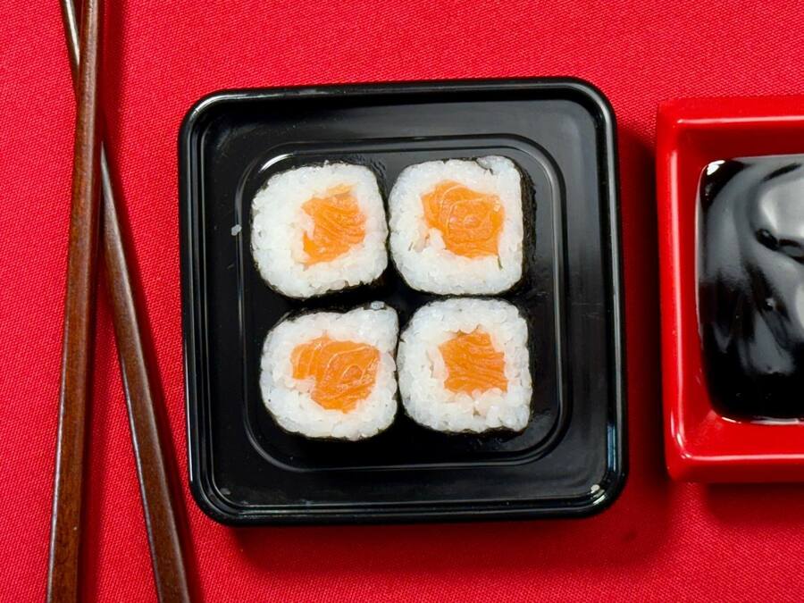 Meio Hossomaki Salmão (4 peças)