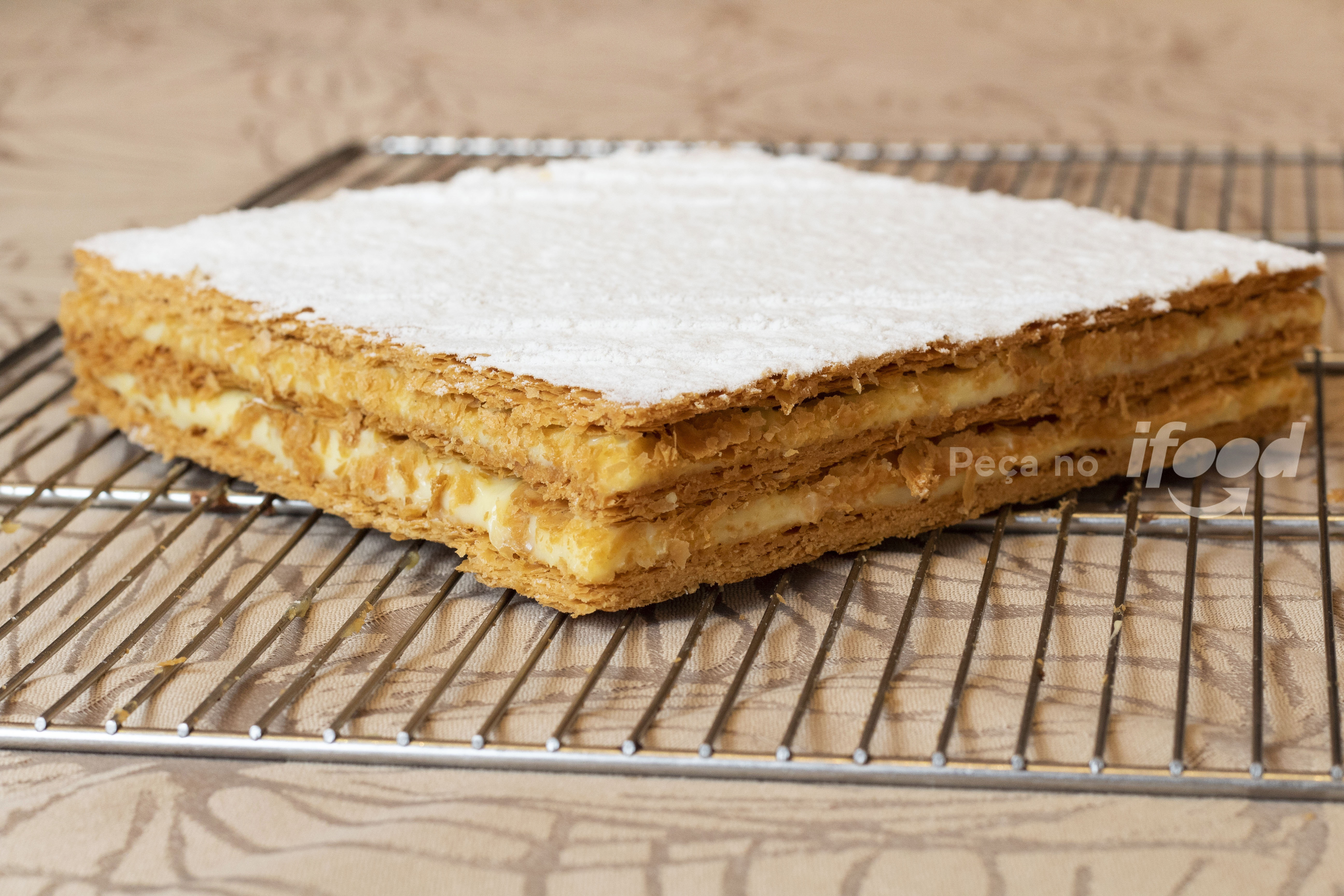 Mil folhas serve 8 pessoas