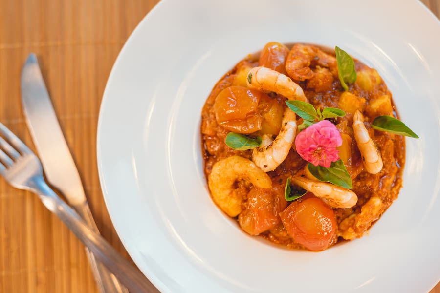 Nhoque de Aipim com Camarões Grelhados