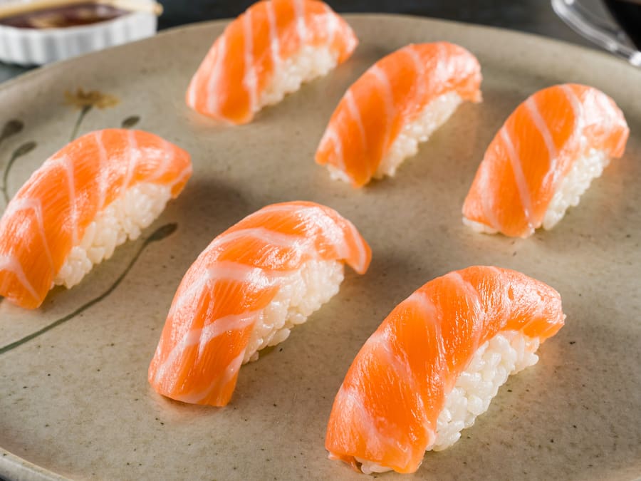 Niguiri de Salmão (6 un)