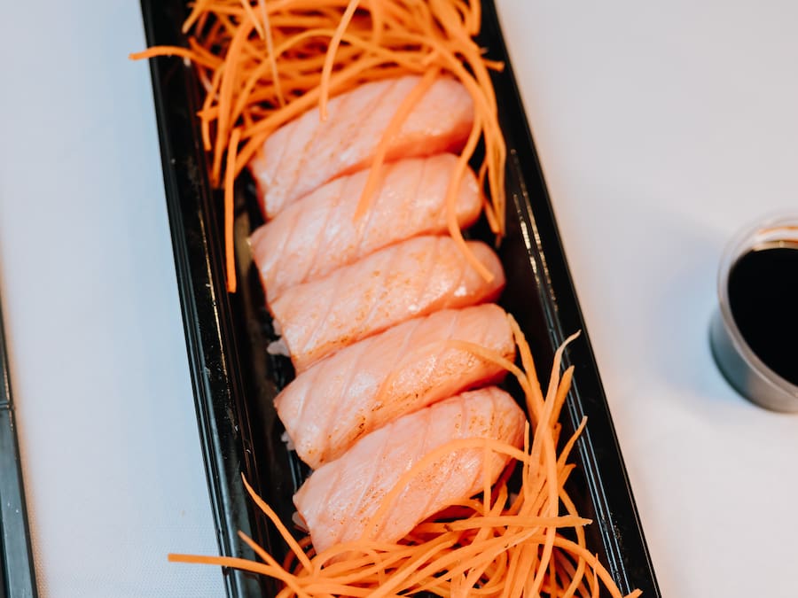 Niguiri Salmão Flambado (5 peças)