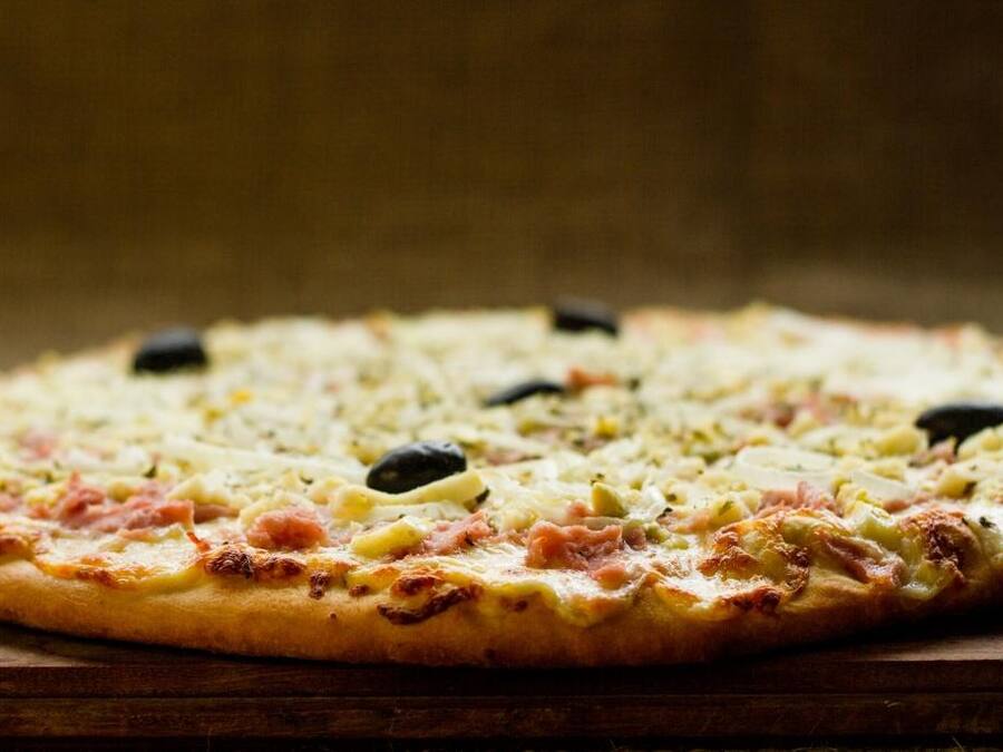 Pizza Calabresa com Muçarela (Grande)