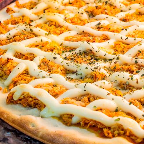 Pizza grande 2 sabores + gratis borda recheada