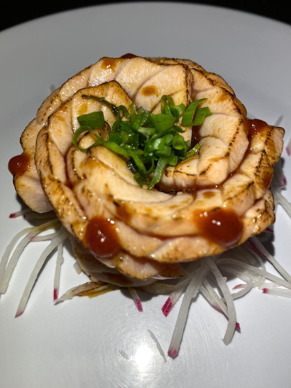 Sashimi salmão tataki (5 und)
