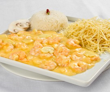 Strogonoff de camarões  executivo