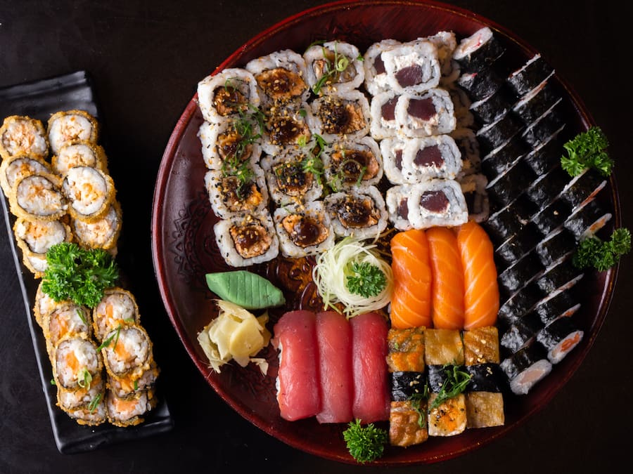 Sushi 4 + 4 unids Joe Salmão | 85 peças