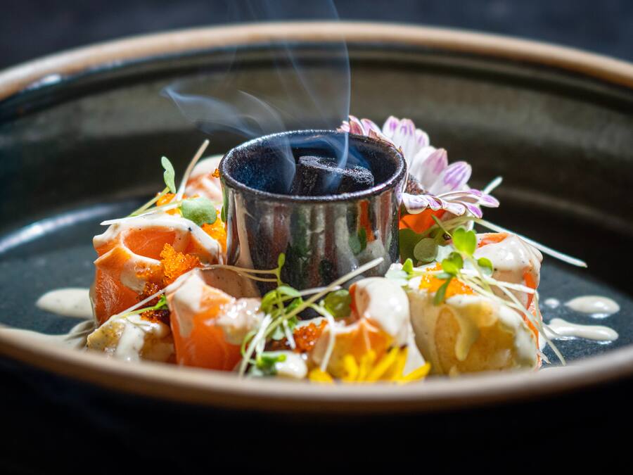 Tiradito Defumado de Salmão - 06un