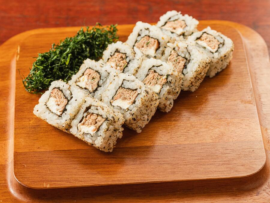 Uramaki Salmão Grelhado (10 unidades)
