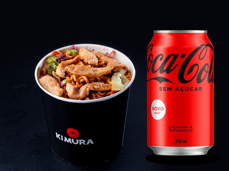 Yakissoba Grande + Bebida Grátis